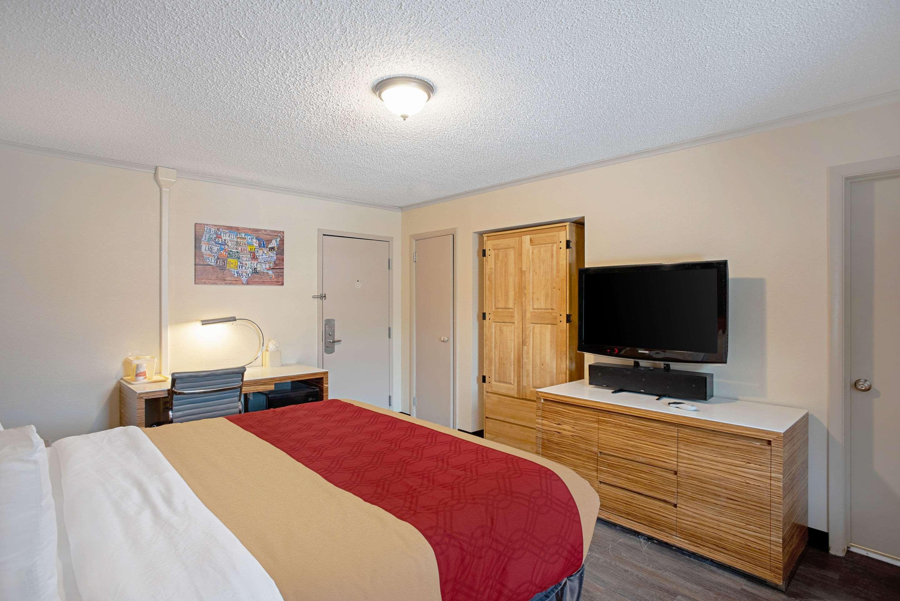 Quality Inn Frontier At Us Hwy 30 Clinton Kültér fotó