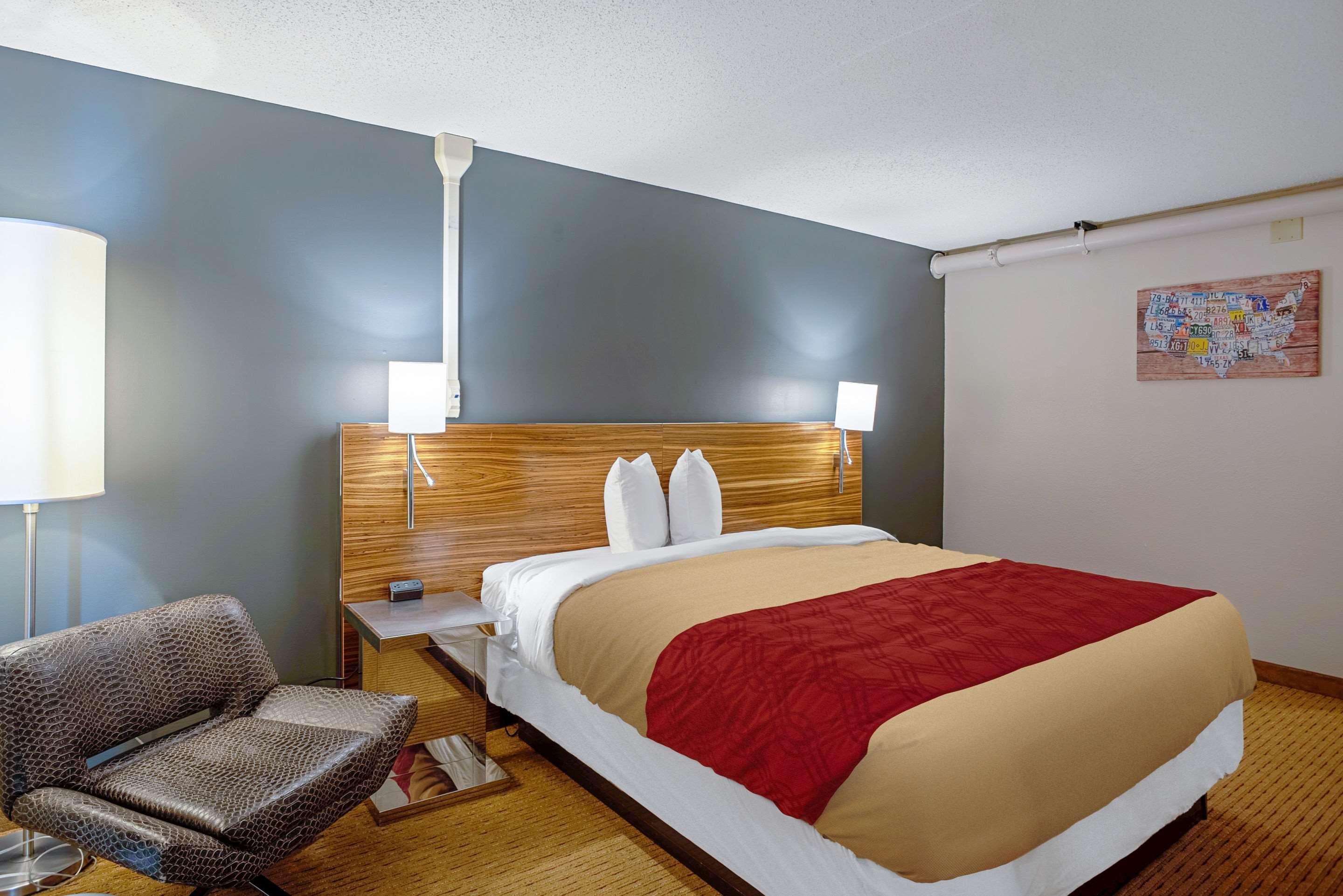 Quality Inn Frontier At Us Hwy 30 Clinton Kültér fotó