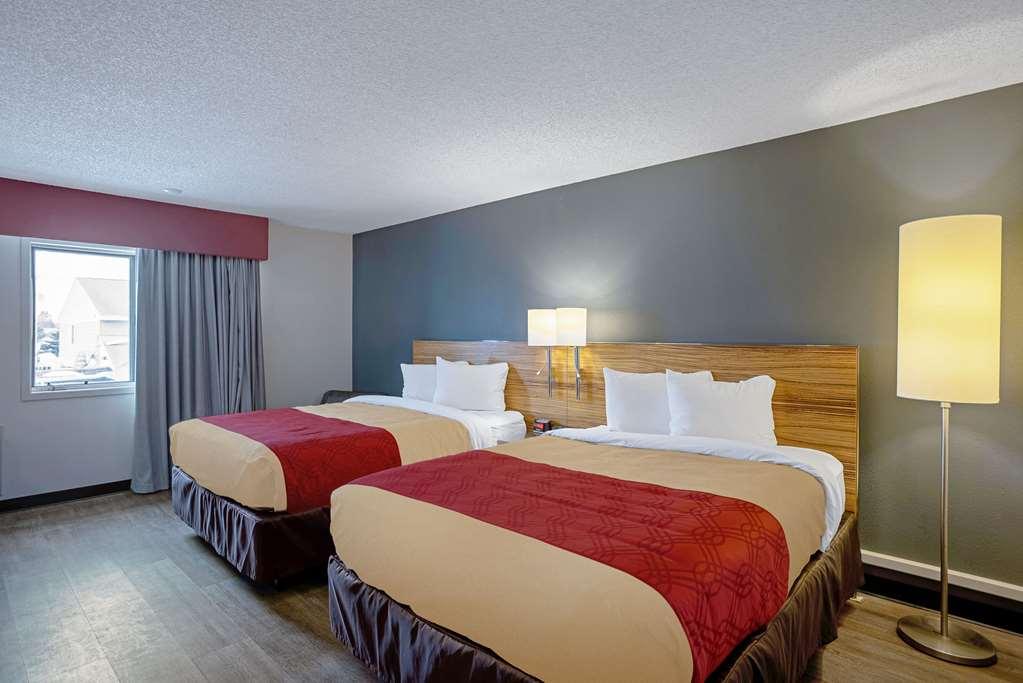 Quality Inn Frontier At Us Hwy 30 Clinton Szoba fotó