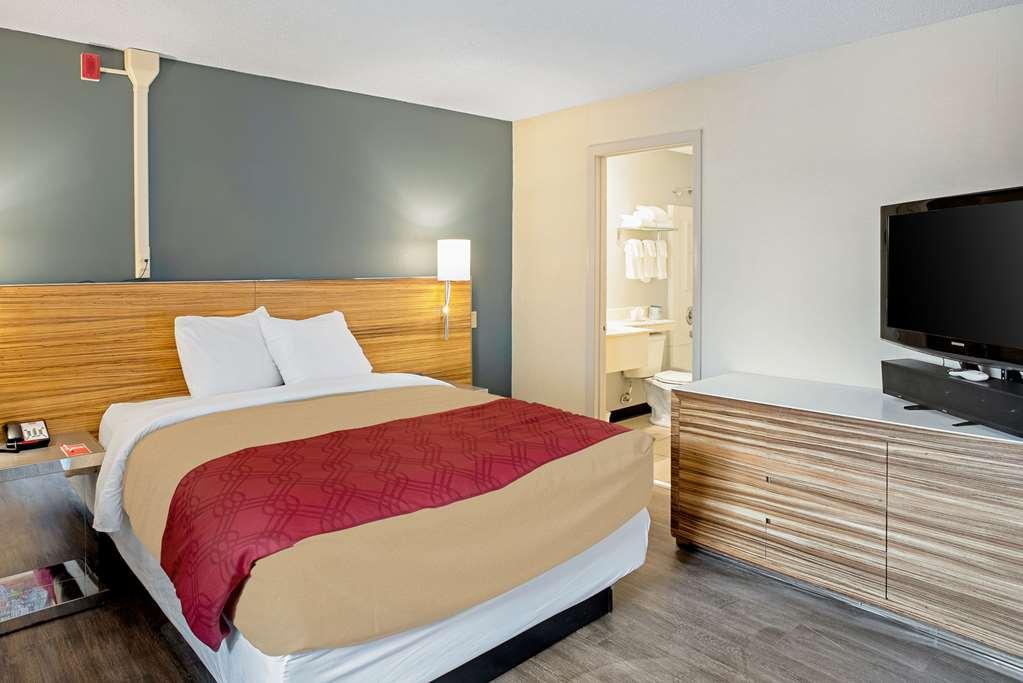 Quality Inn Frontier At Us Hwy 30 Clinton Szoba fotó